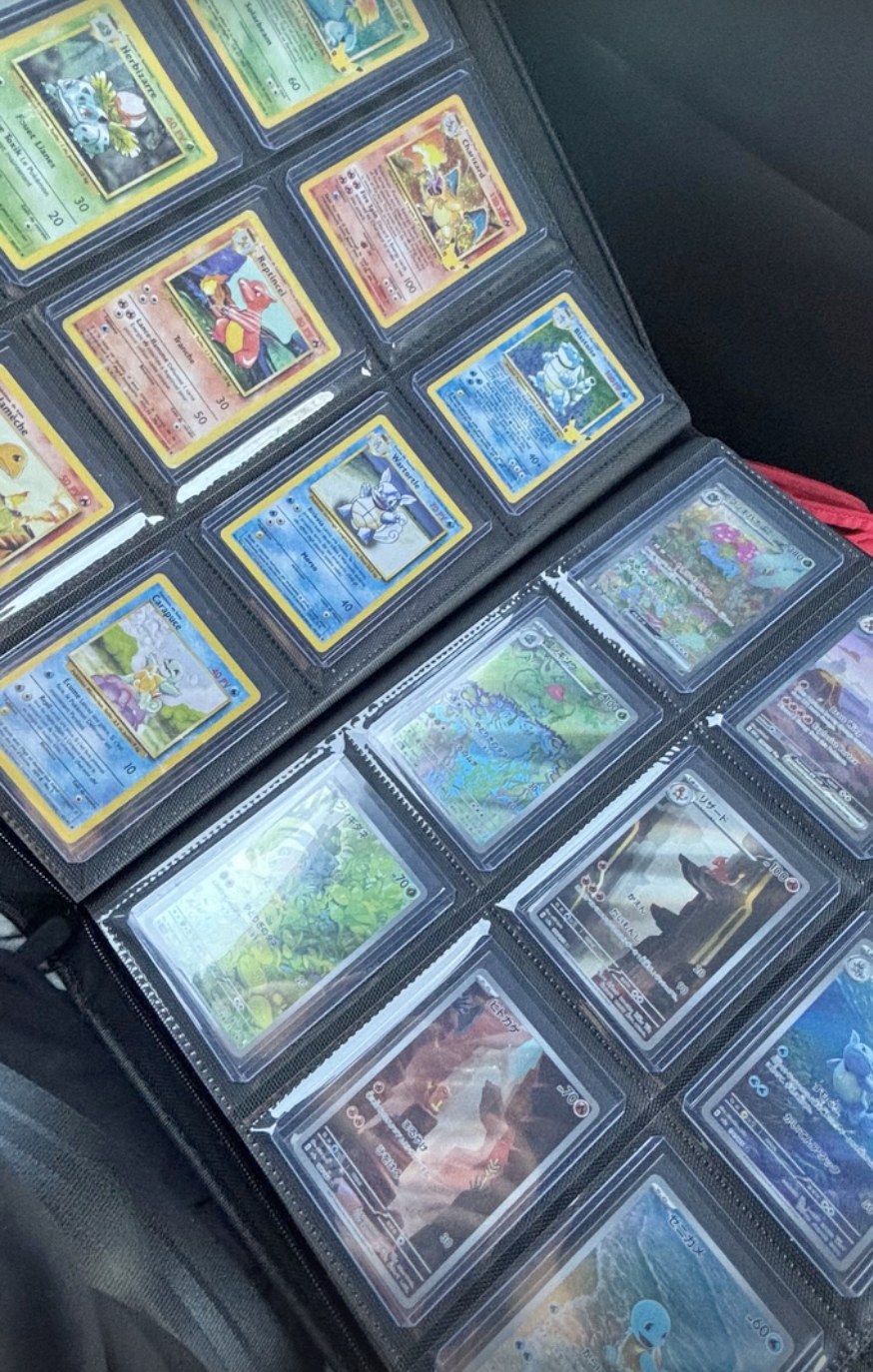 Junsa's Pokémon card binder
